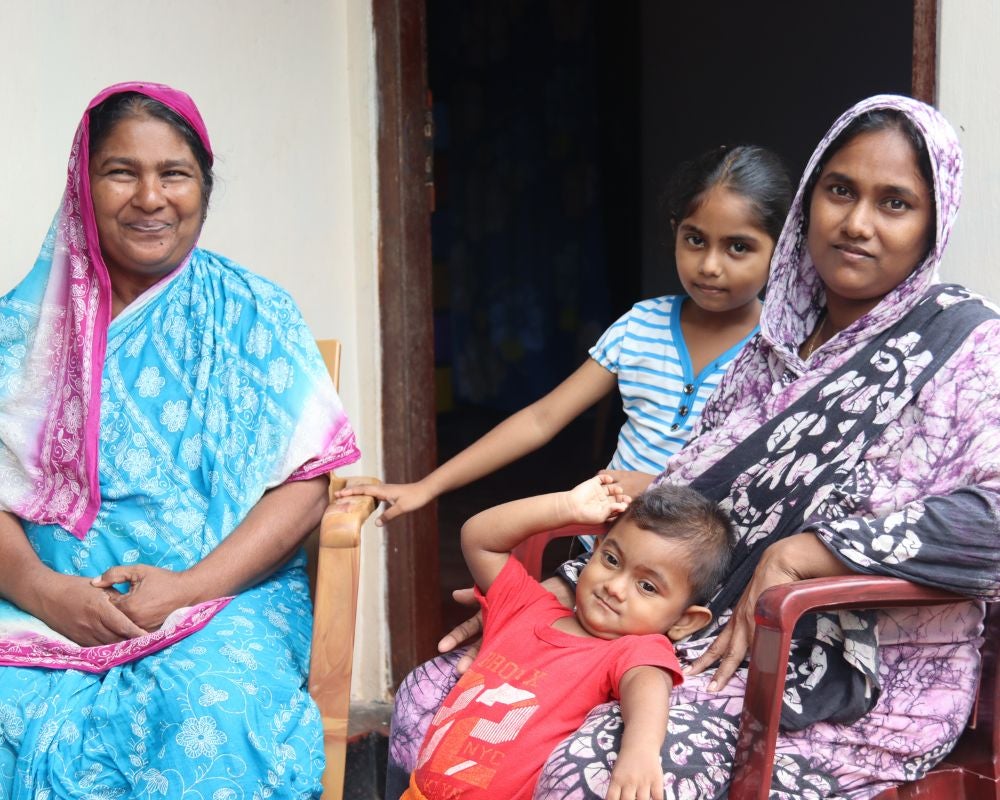 Jamina Banu with her mother, Jeyarani and children