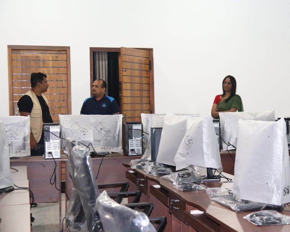 Dr. Lathaharan and Dr. Darshini with UNFPA Field Staff at the newly furbished Computer Lab