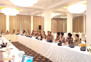 UNFPA Sri Lanka hosted a consultation with the Police Women and Children's Desks to strengthen their capacity to respond to gend